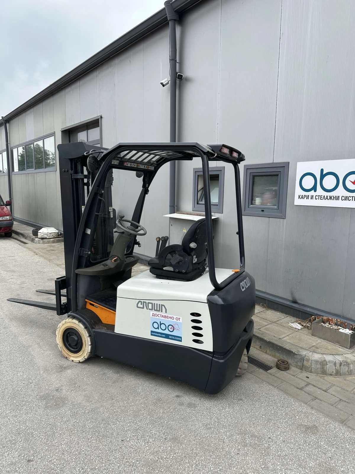  Crown  | Mobile.bg   5