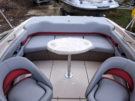 Моторна яхта Larson 210 LXI  67 мото часа, снимка 12