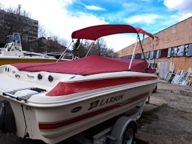 Моторна яхта Larson 210 LXI  67 мото часа, снимка 4