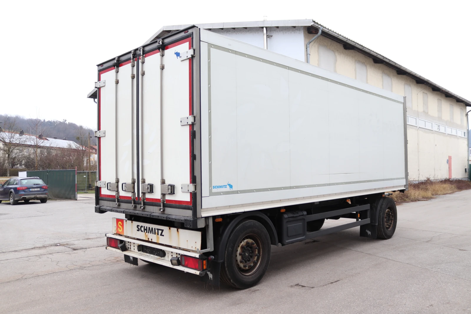   Ako 18 | Mobile.bg   3