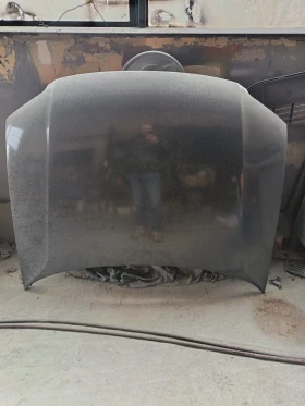 Преден капак и ляв калник