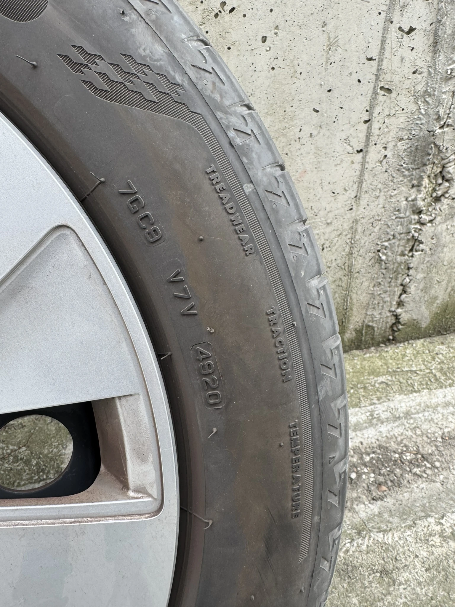    215/55R18  VW ID.3 | Mobile.bg   2