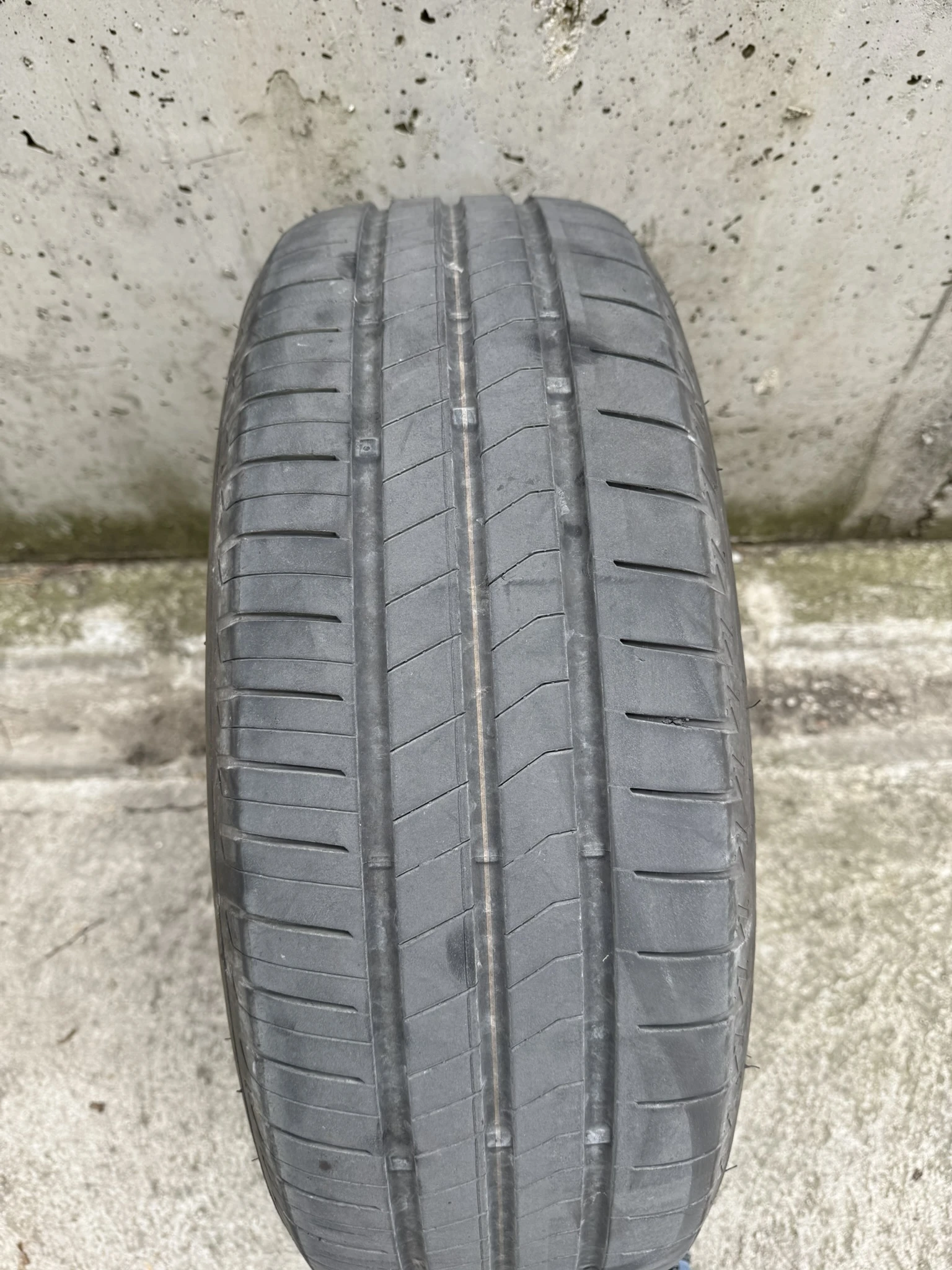    215/55R18  VW ID.3 | Mobile.bg   4