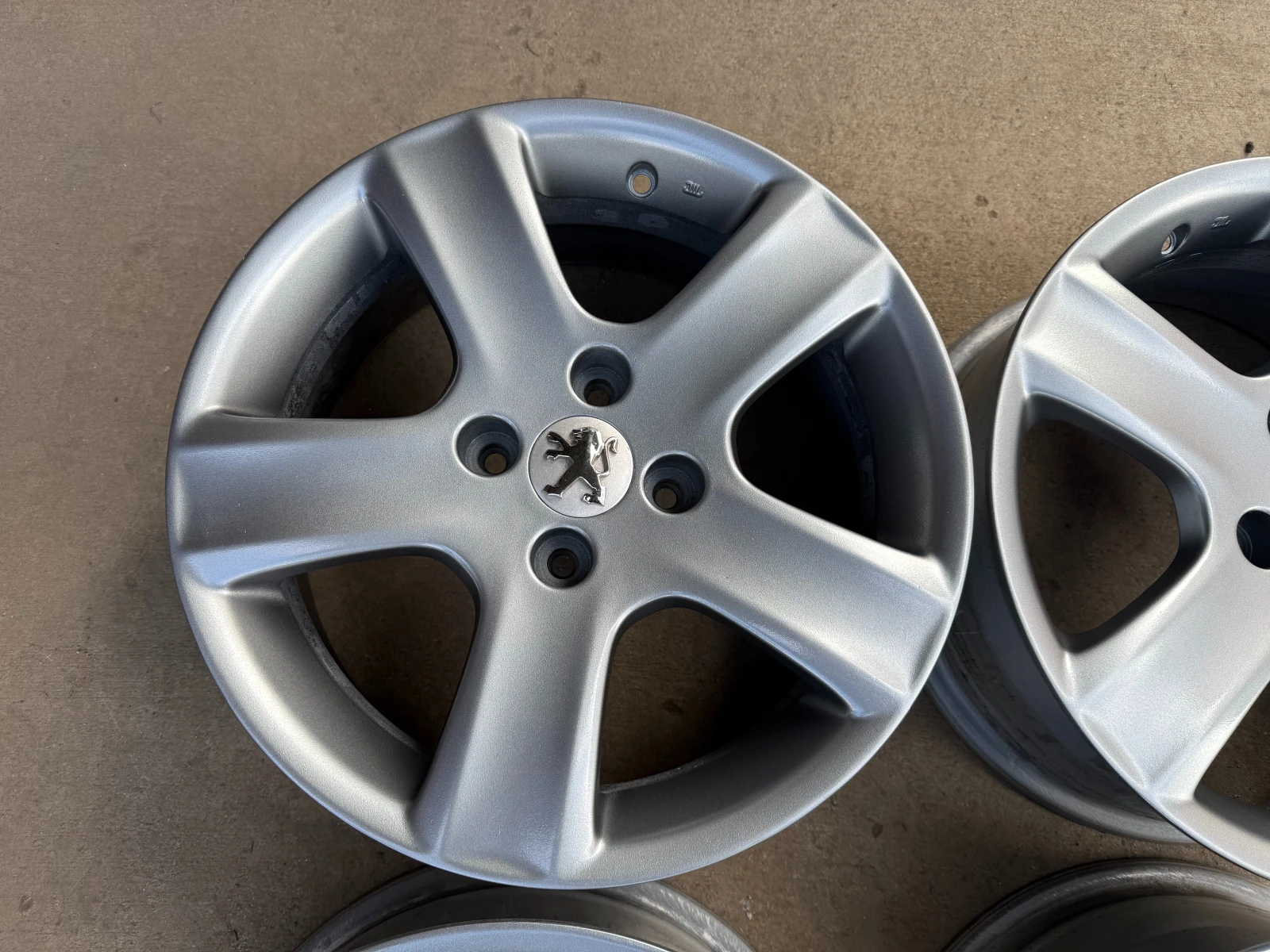 ������ | Mobile.bg � ����������� 5