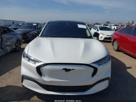 Ford Mustang Mach-E Premium, снимка 13