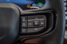 Dodge Charger Daytona EV R/T Stage1/AWD/HuD/Обдухване/Камера 360, снимка 10