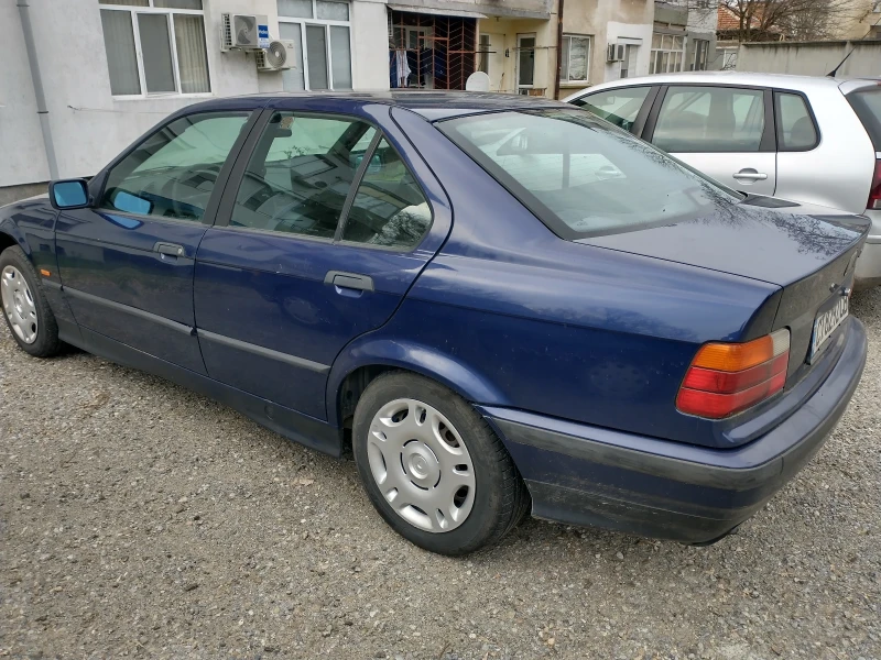 BMW 318, снимка 5 - Автомобили и джипове - 47932449