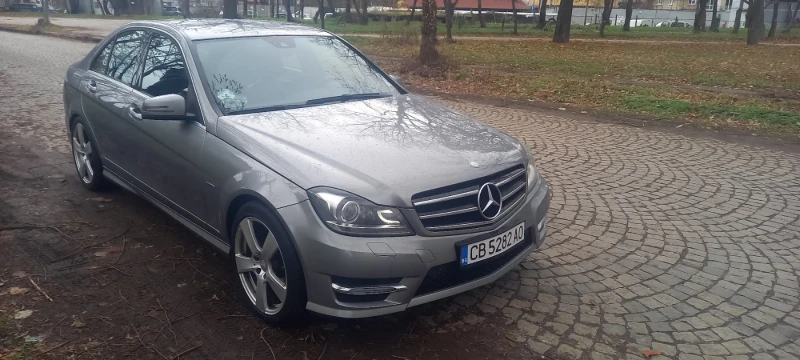 Mercedes-Benz C 220 CDI AMG, снимка 3 - Автомобили и джипове - 48241885