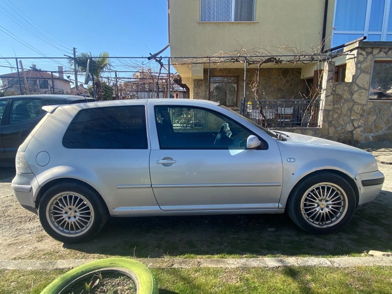 VW Golf, снимка 1 - Автомобили и джипове - 49065645