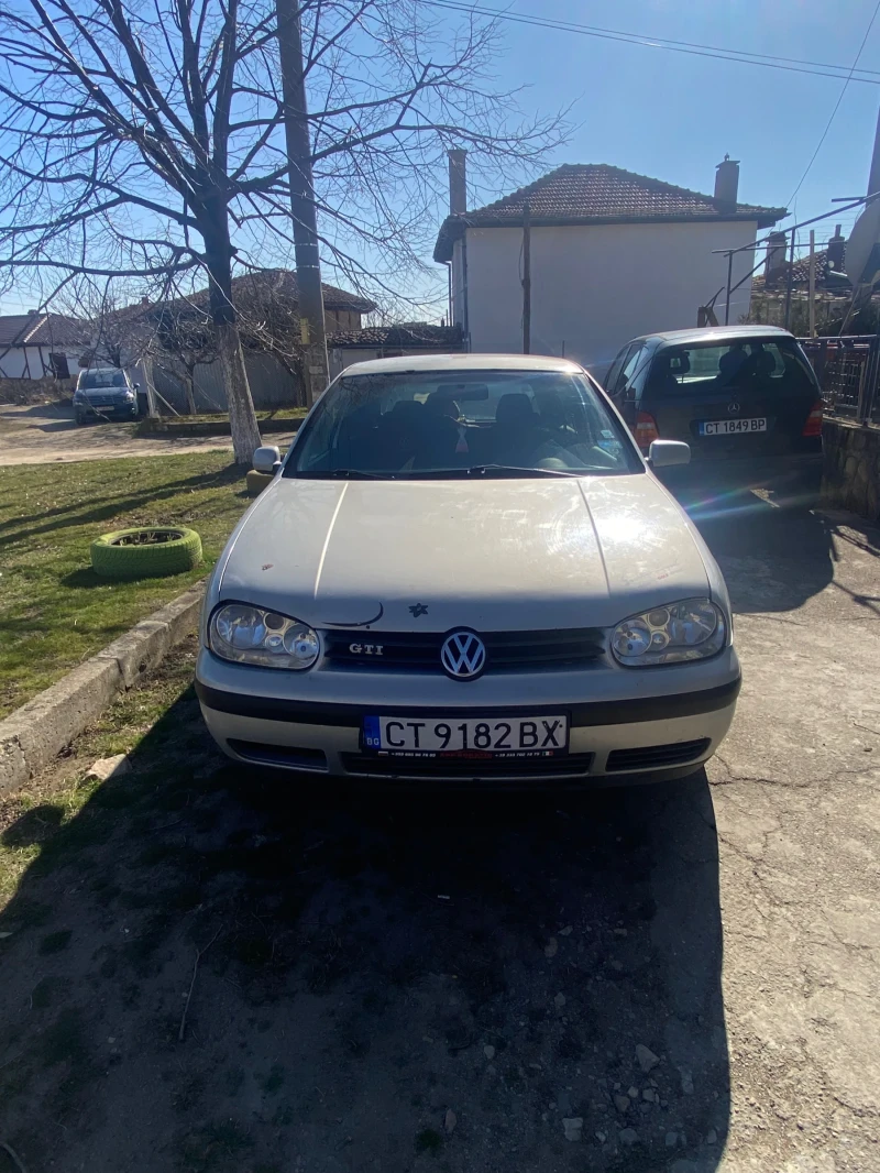 VW Golf, снимка 2 - Автомобили и джипове - 49065645