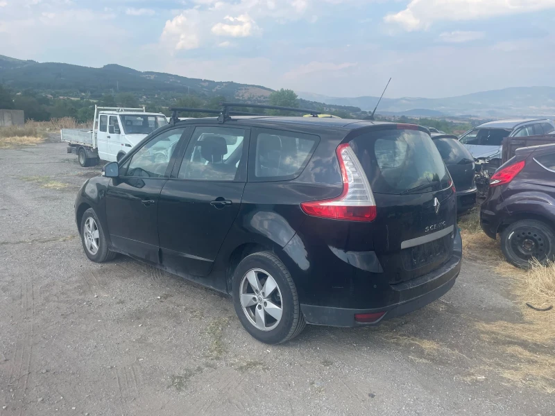 Renault Grand scenic 1.6 dci R9M A4, снимка 2 - Автомобили и джипове - 51135740