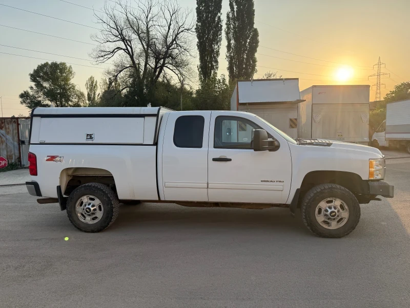 Chevrolet Silverado 2500HD, снимка 4 - Автомобили и джипове - 52556363