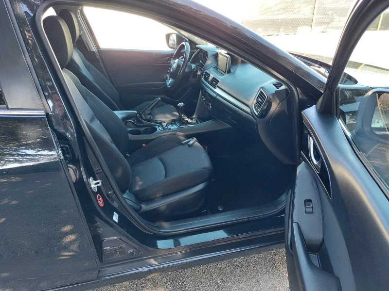 Mazda 3 2.2, Skyaktiv, 6ск, снимка 4 - Автомобили и джипове - 51358398
