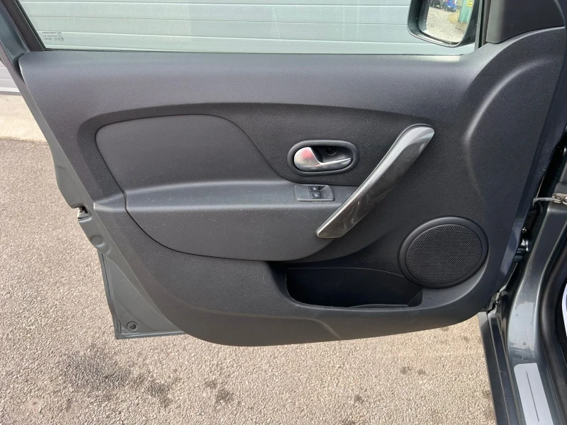 Dacia Sandero 0.9TCE STEP WAY NAVI KAMERA KLIMATIK EVRO 6B , снимка 12 - Автомобили и джипове - 51533345
