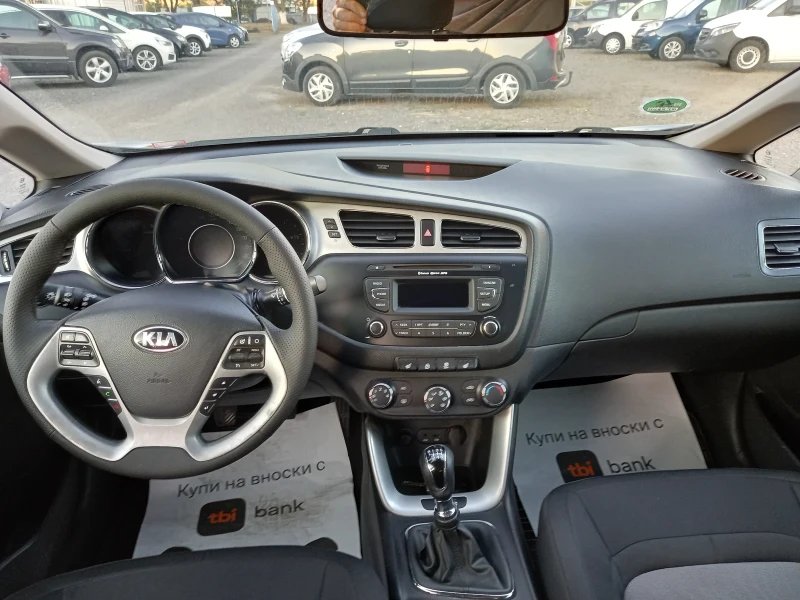 Kia Ceed 1.6CRDI, снимка 14 - Автомобили и джипове - 51535157