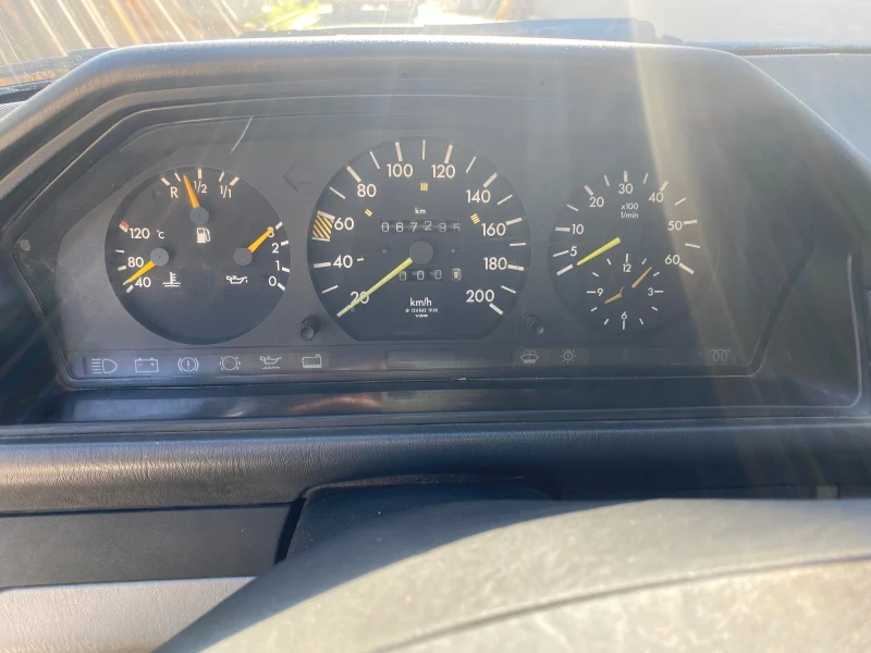 Mercedes-Benz E 250, снимка 6 - Автомобили и джипове - 52558663