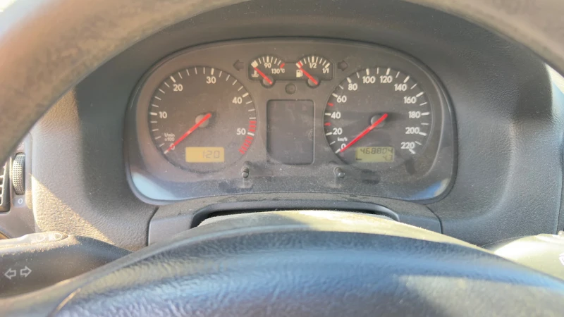 VW Golf Variant  SDI , снимка 8 - Автомобили и джипове - 52568940