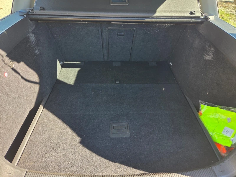 VW Golf 2.0 TDi 140ps PANORAMA, снимка 11 - Автомобили и джипове - 52233593