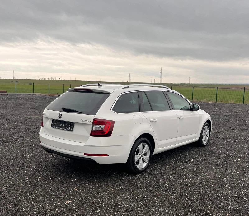 Skoda Octavia 1.6TDI DSG, снимка 4 - Автомобили и джипове - 53374274