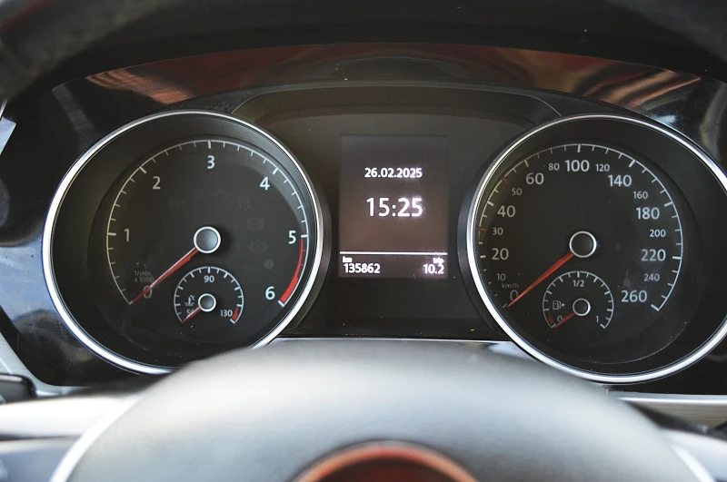 VW Touran Автомат 7местен - 20600 лв. - 11700280 | Car24.bg