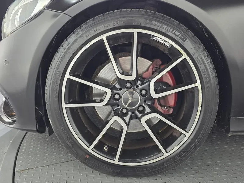 Mercedes-Benz C 220 D Avantgarde, снимка 5 - Автомобили и джипове - 55703550