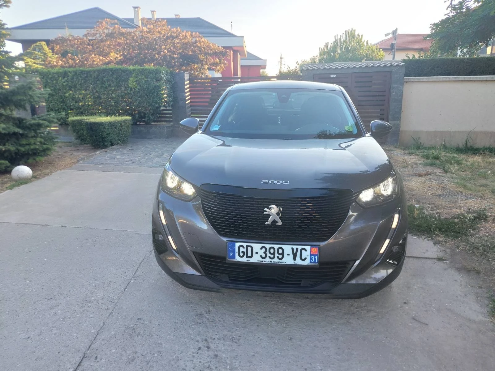 Peugeot 2008 1.5 BlueHDI 130 S&S | Mobile.bg   1