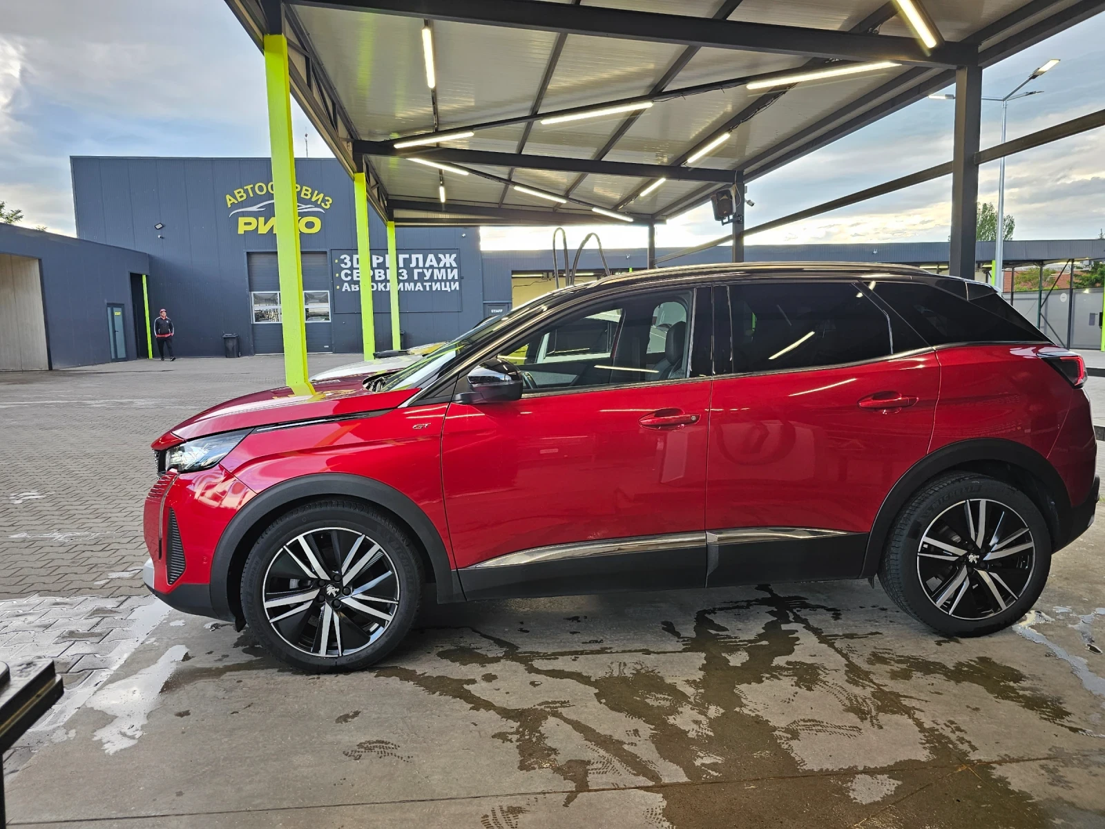 Peugeot 3008 1.2 GT EAT8 131 - изображение 4