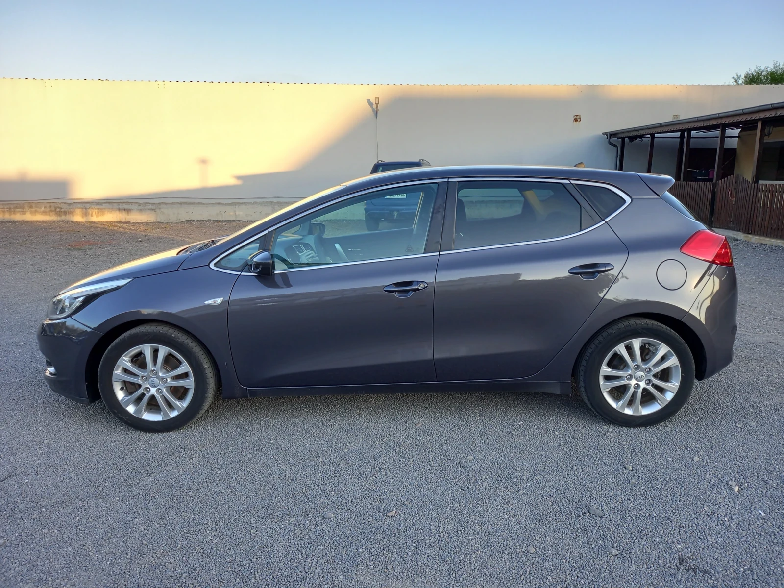 Kia Ceed 1.6CRDI | Mobile.bg — изображение 7