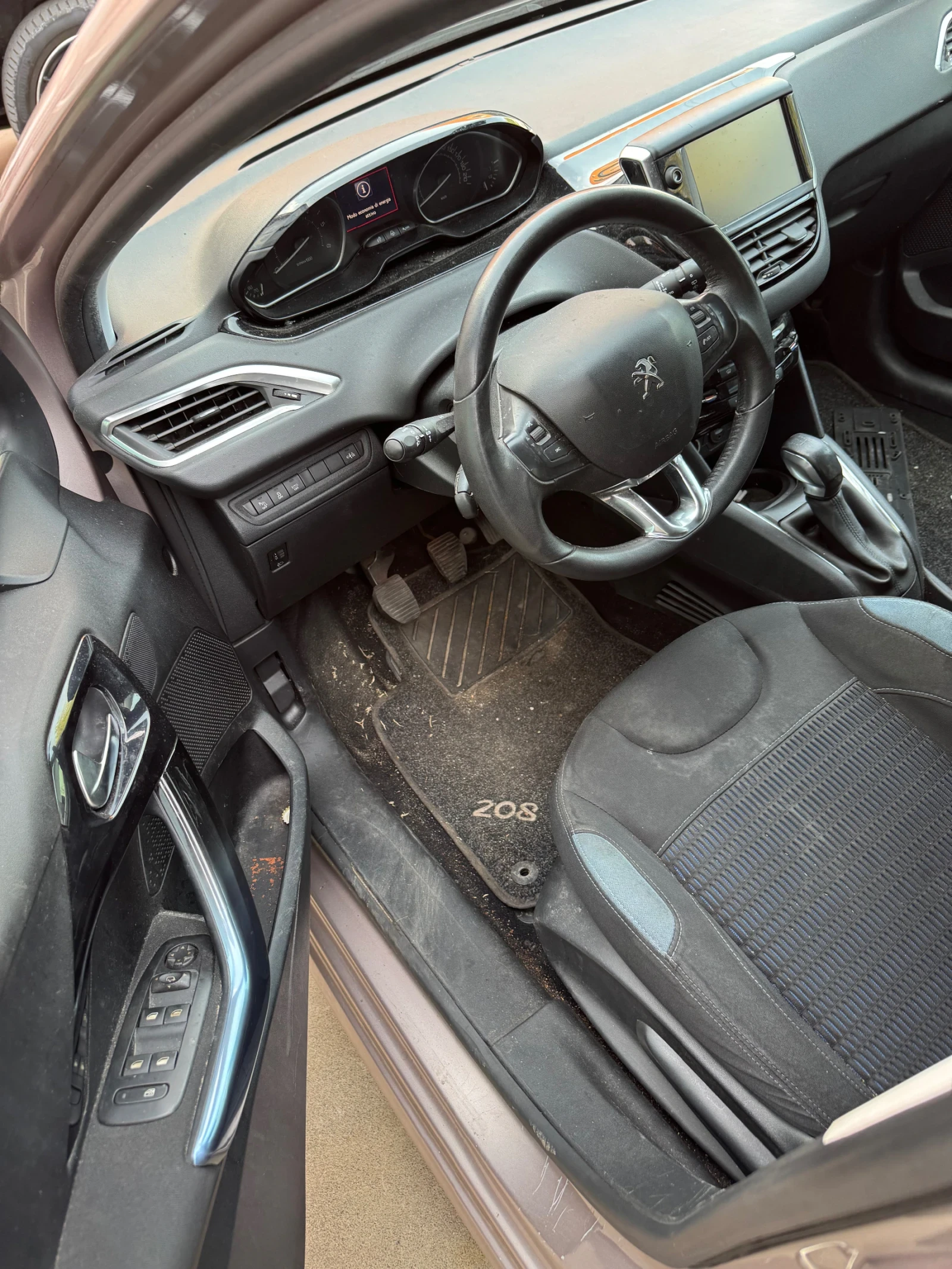 Peugeot 208 1.6 ehdi - изображение 5