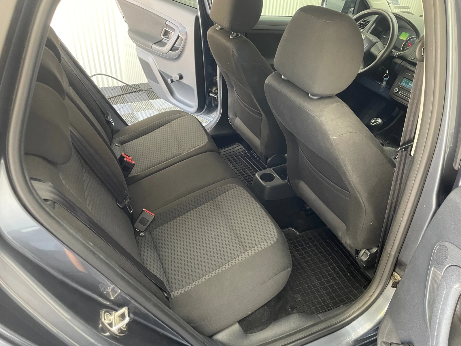 Skoda Fabia  - изображение 8