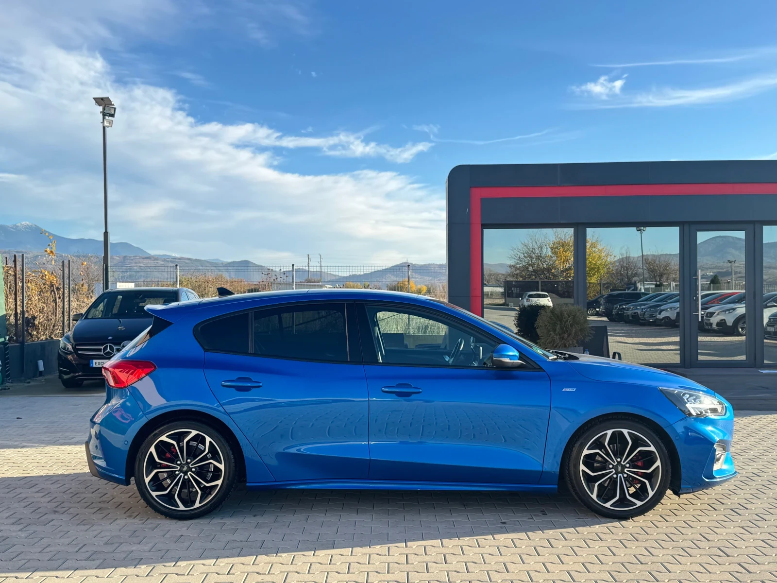 Ford Focus ST-LINE AVTOMAT FULL - изображение 6