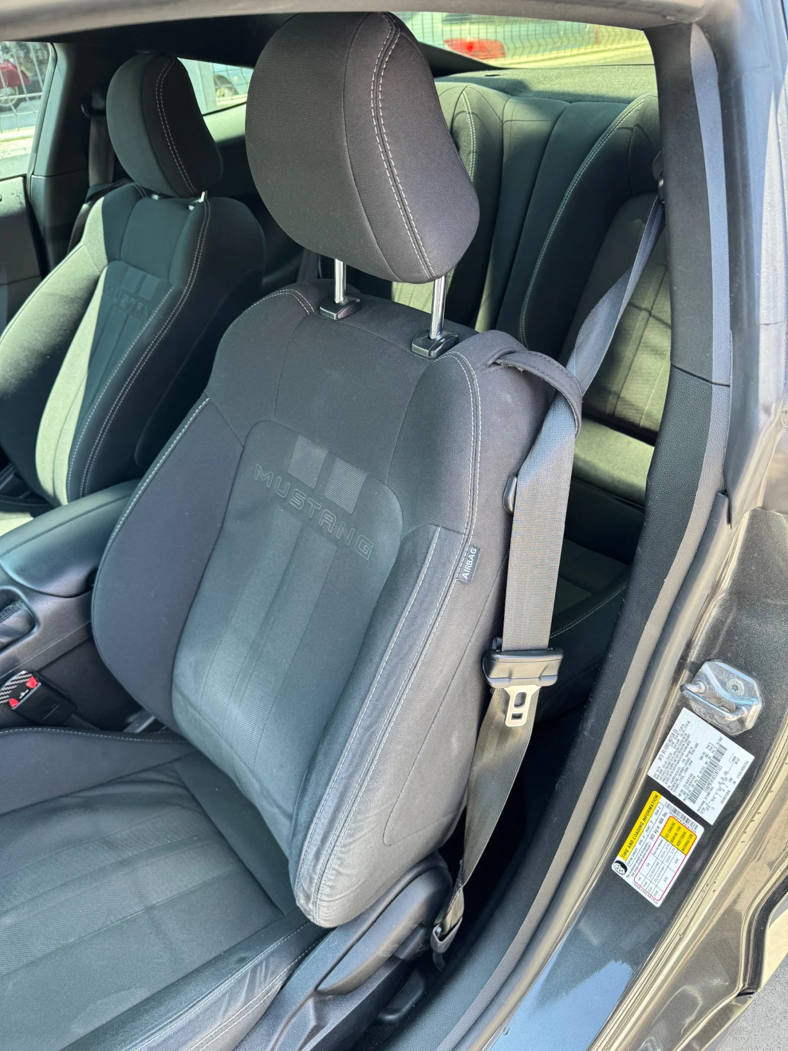 Ford Mustang Mustang Ecoboost - изображение 8