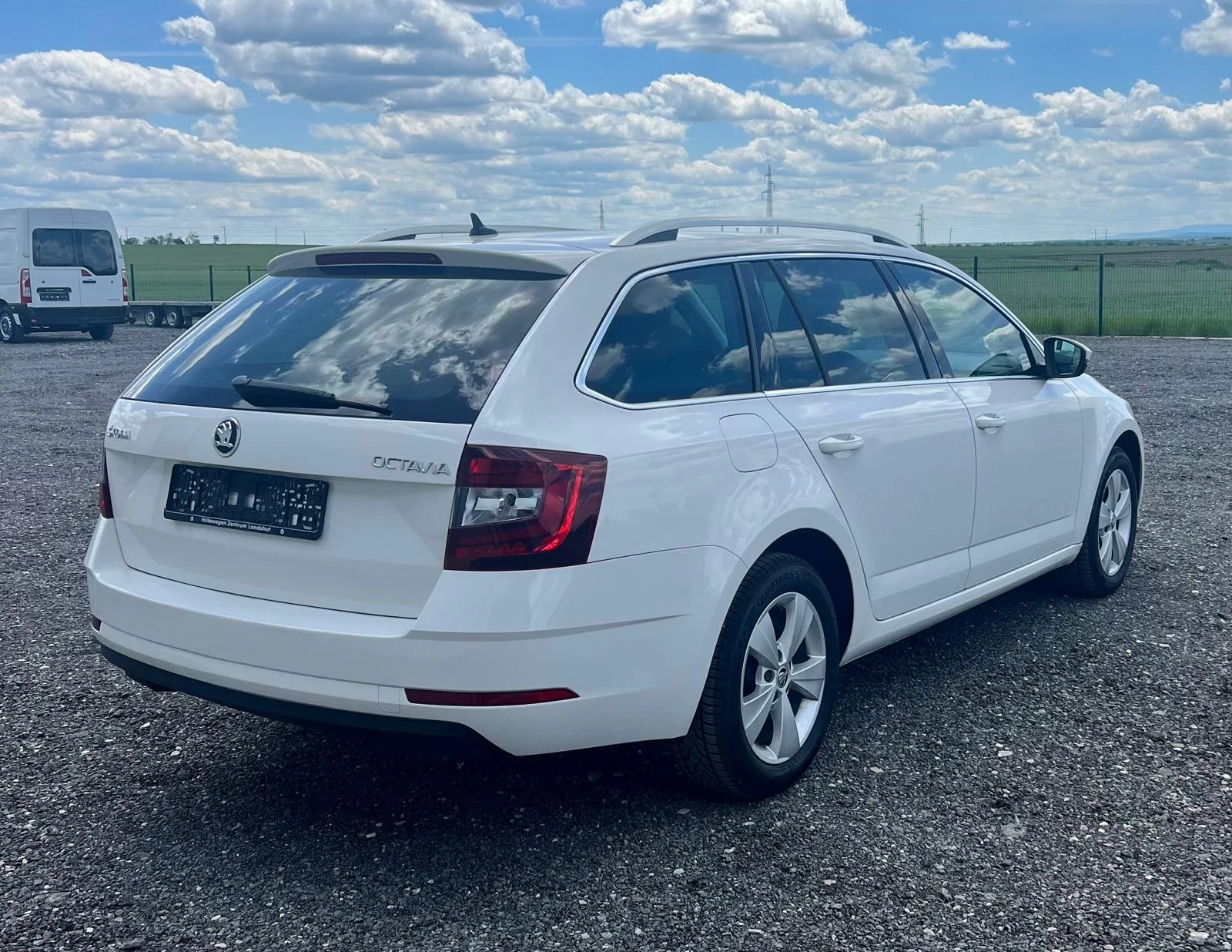 Skoda Octavia 1.6TDI DSG, снимка 4 - Автомобили и джипове - 53920109