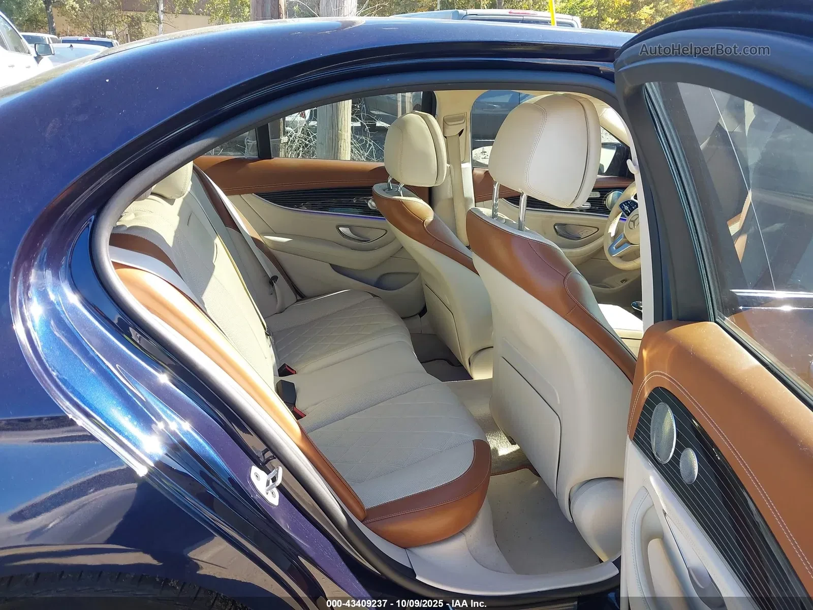 Mercedes-Benz E 450 AMG* DESIGNO* Burmester* 4Matic* УНИКАТ - изображение 8