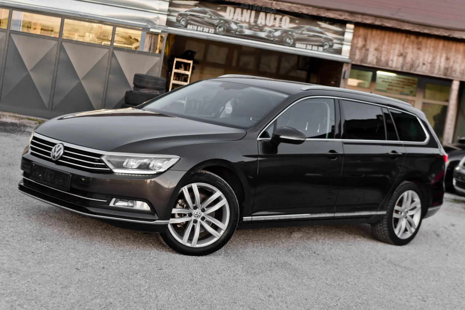 VW Passat 1.6tdi distronik led digital 