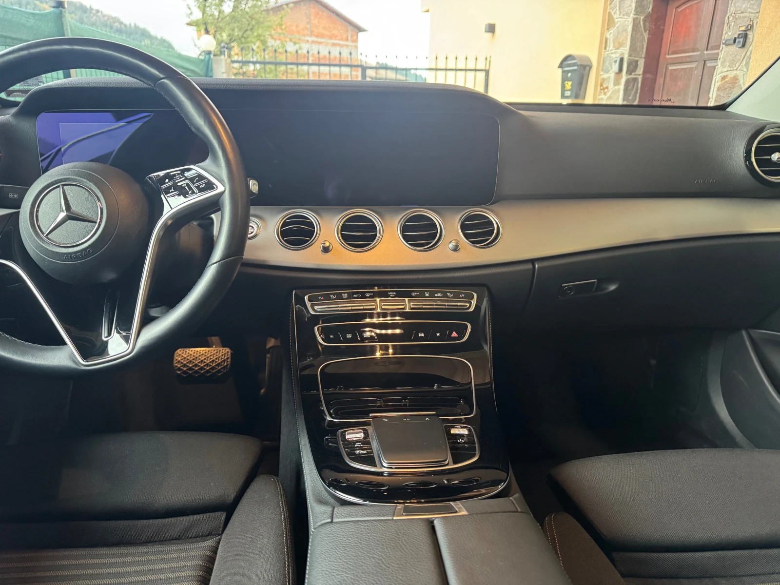 Mercedes-Benz E 300 E, снимка 13 - Автомобили и джипове - 54177866