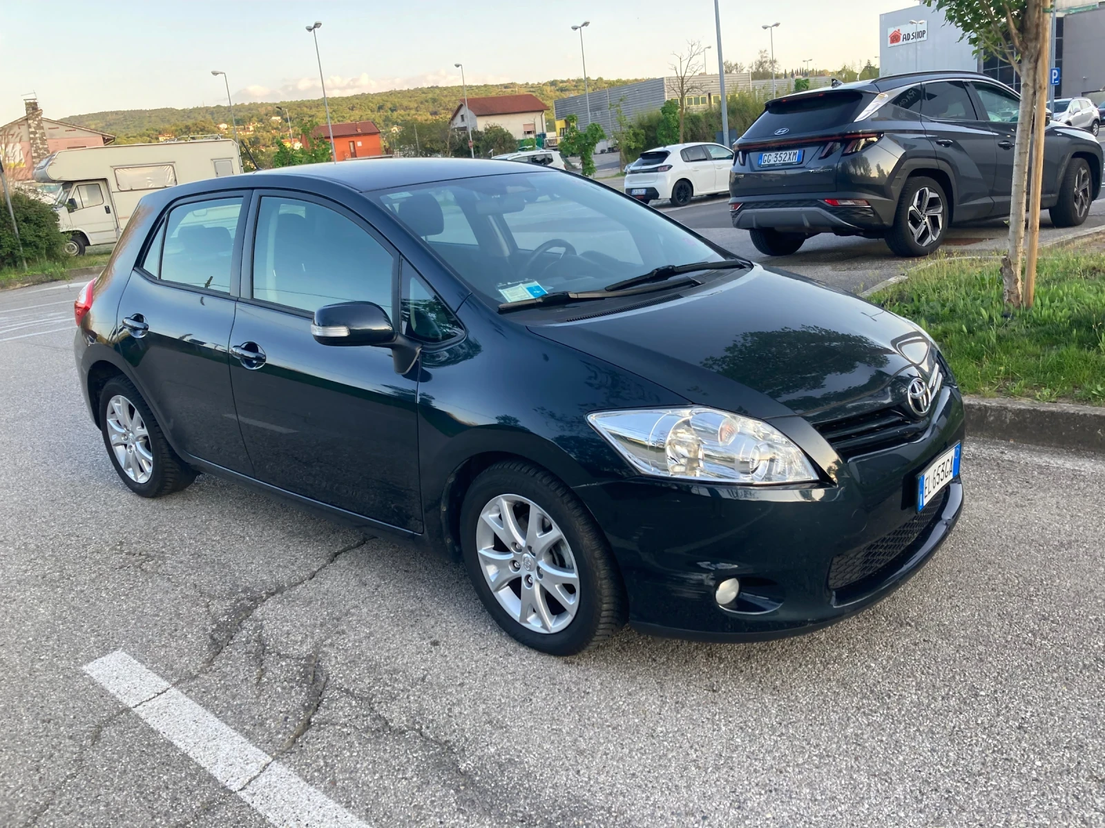 Toyota Auris 1.4 D4D 90ks 128000km Original Euro 5, снимка 2 - Автомобили и джипове - 54235275