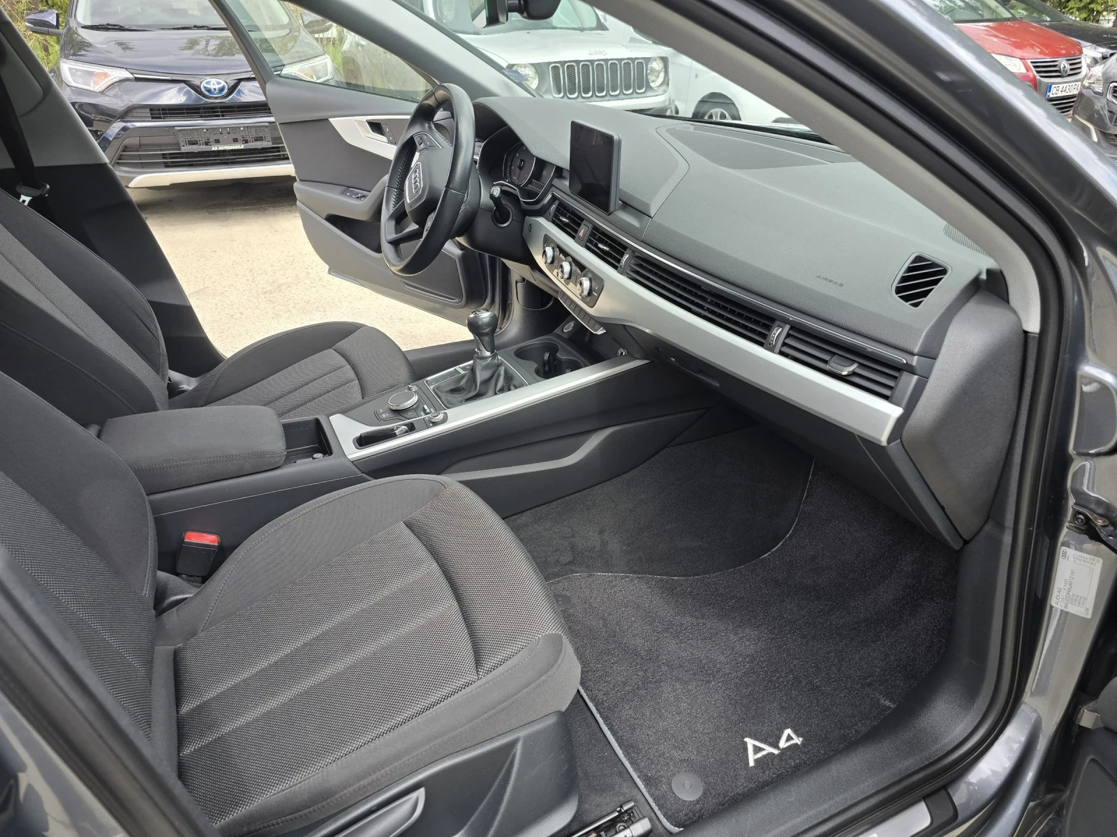 Audi A4 2.0TDI 150ks, снимка 7 - Автомобили и джипове - 54353245