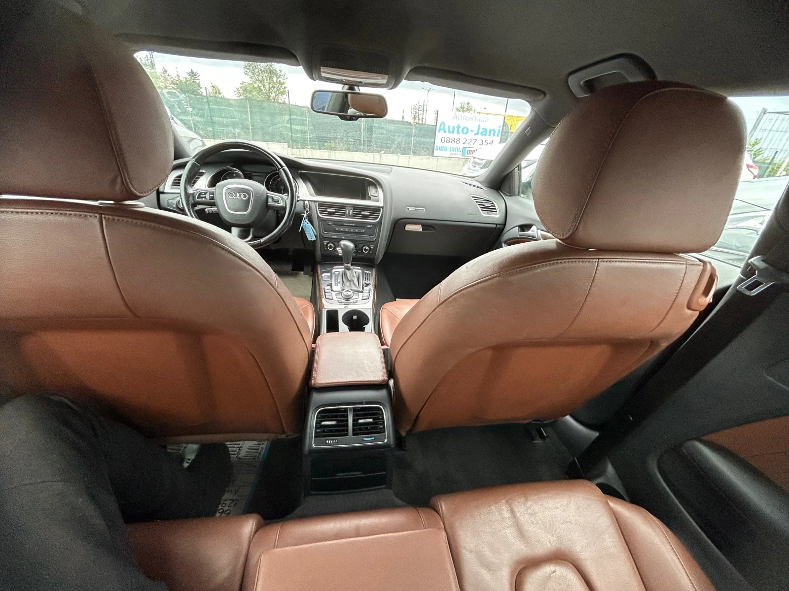 Audi A5 2.7TDi/AUTOMATIC/190K.C./LED, снимка 13 - Автомобили и джипове - 54634115