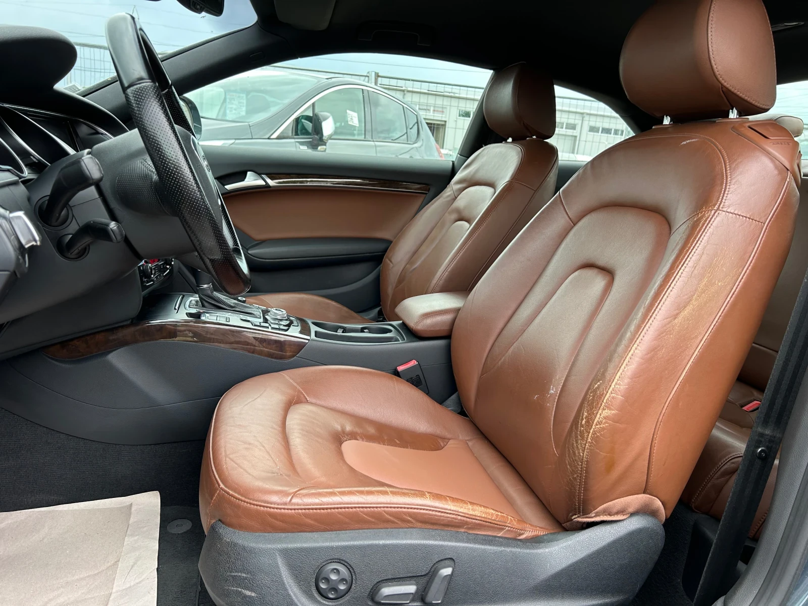 Audi A5 2.7TDi/AUTOMATIC/190K.C./LED, снимка 9 - Автомобили и джипове - 54634115