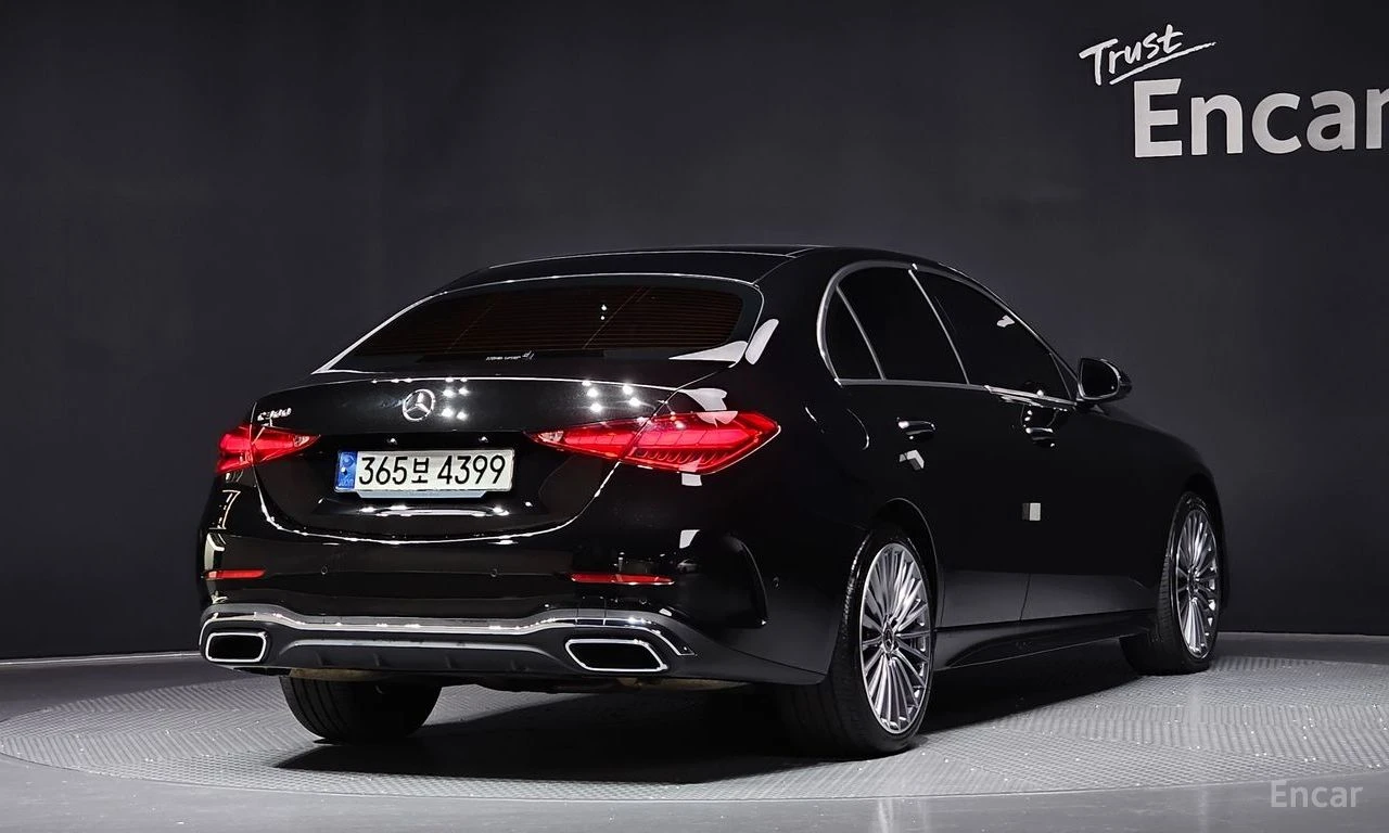 Mercedes-Benz C 300 AMG* LINE* 4MATIC* ОБДУХВАНЕ* ХЕДЪП* 360КАМЕРА* , снимка 2 - Автомобили и джипове - 55076279