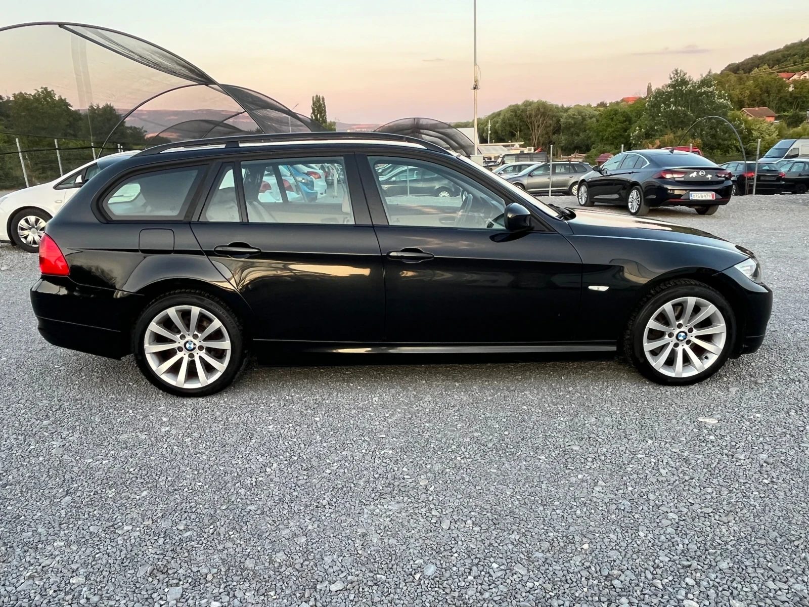 BMW 320 D avtomat navi, снимка 7 - Автомобили и джипове - 55382174