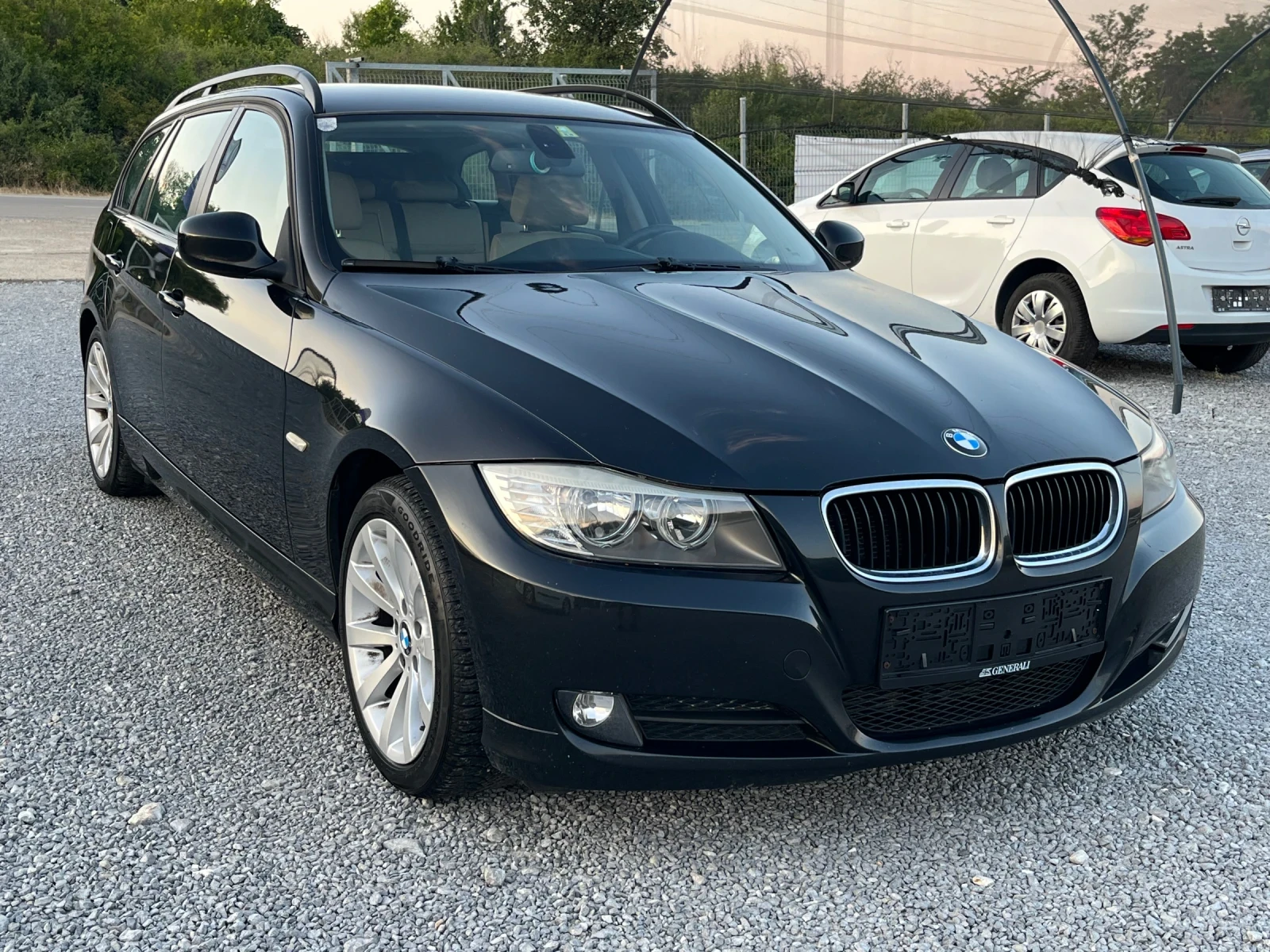 BMW 320 D avtomat navi, снимка 8 - Автомобили и джипове - 55382174