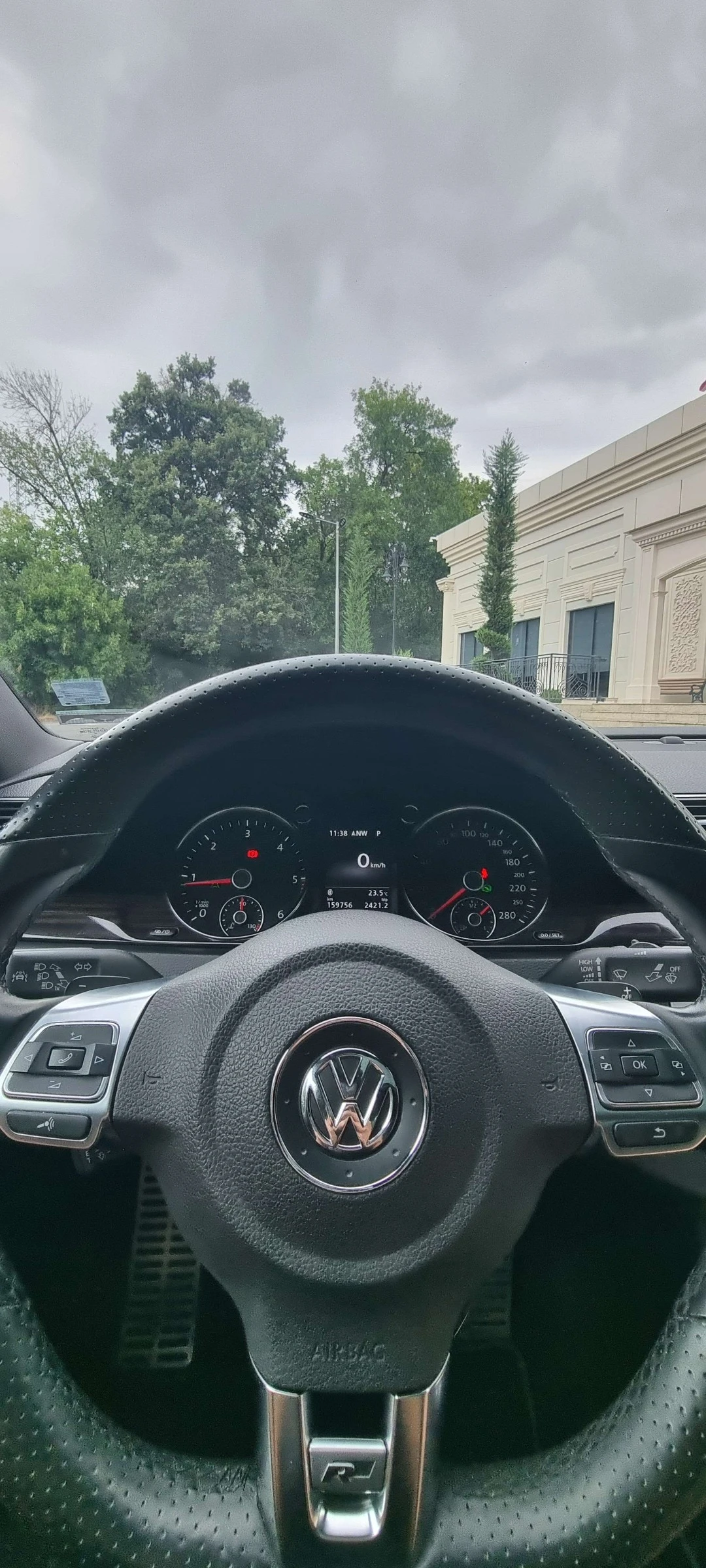 VW CC R-line, снимка 3 - Автомобили и джипове - 55395185