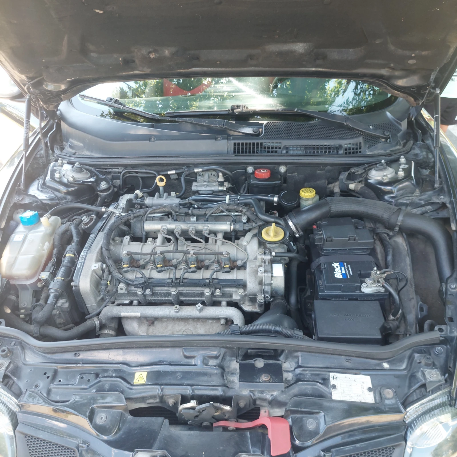 Alfa Romeo Gt 1.9JTDm Blackline, снимка 9 - Автомобили и джипове - 55465965