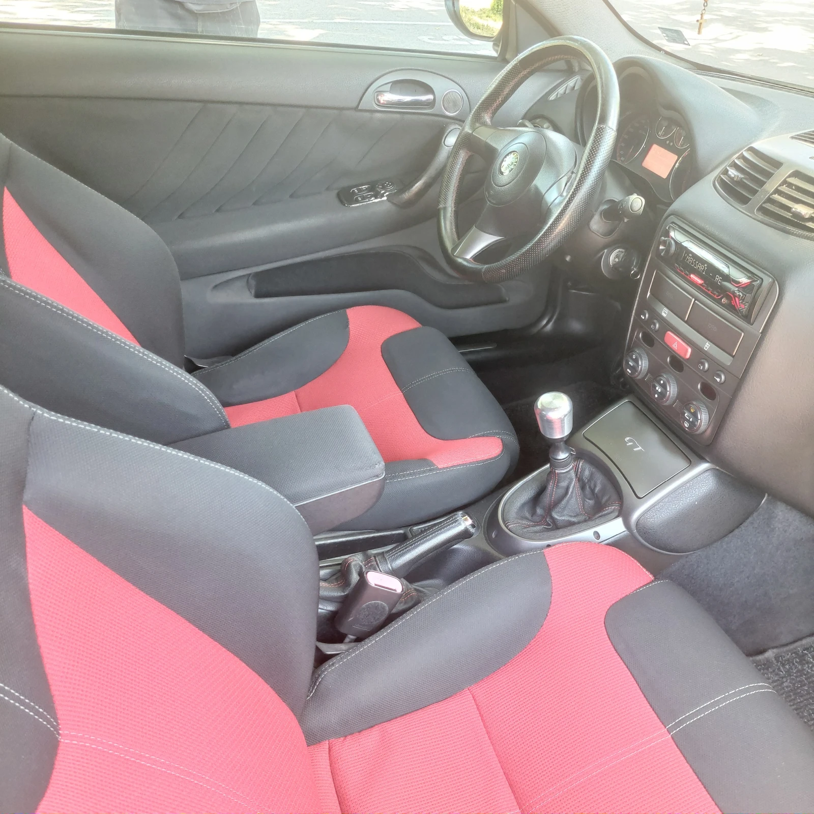 Alfa Romeo Gt 1.9JTDm Blackline, снимка 6 - Автомобили и джипове - 55465965