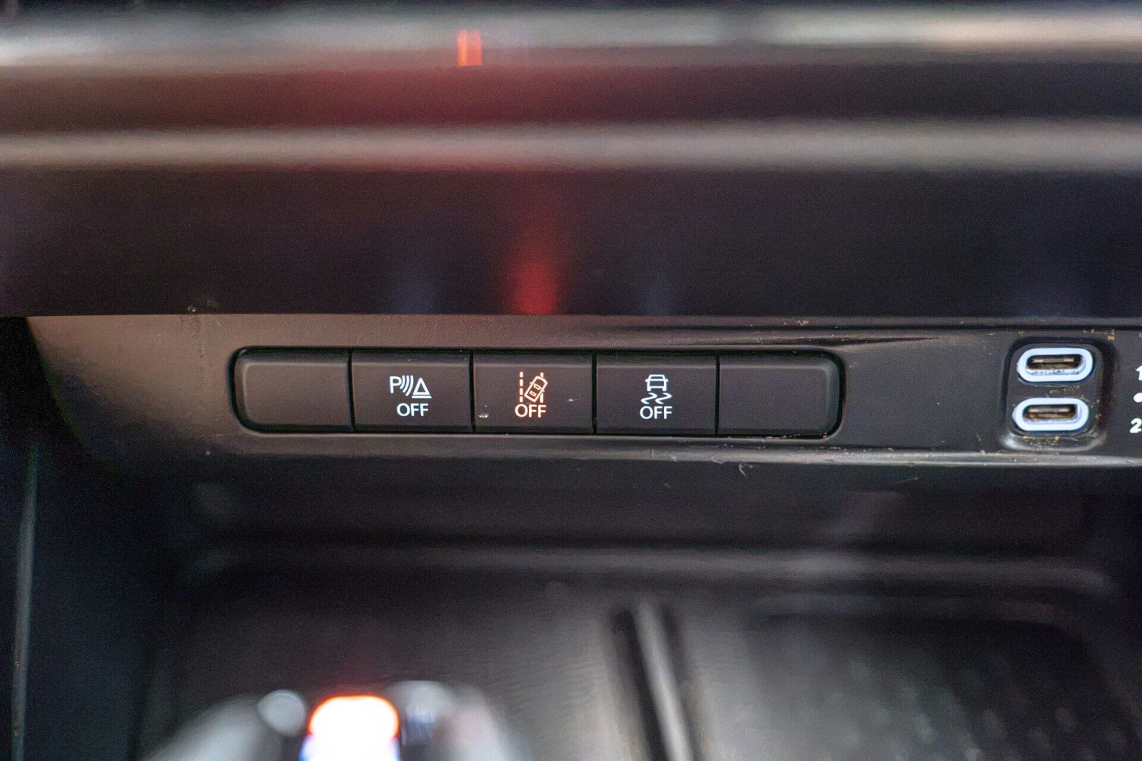 Dodge Charger Daytona EV R/T Stage1/AWD/HuD/Обдухване/Камера 360, снимка 12 - Автомобили и джипове - 55668173