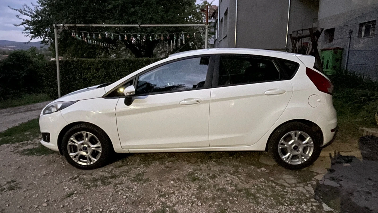 Ford Fiesta, снимка 4 - Автомобили и джипове - 56247763