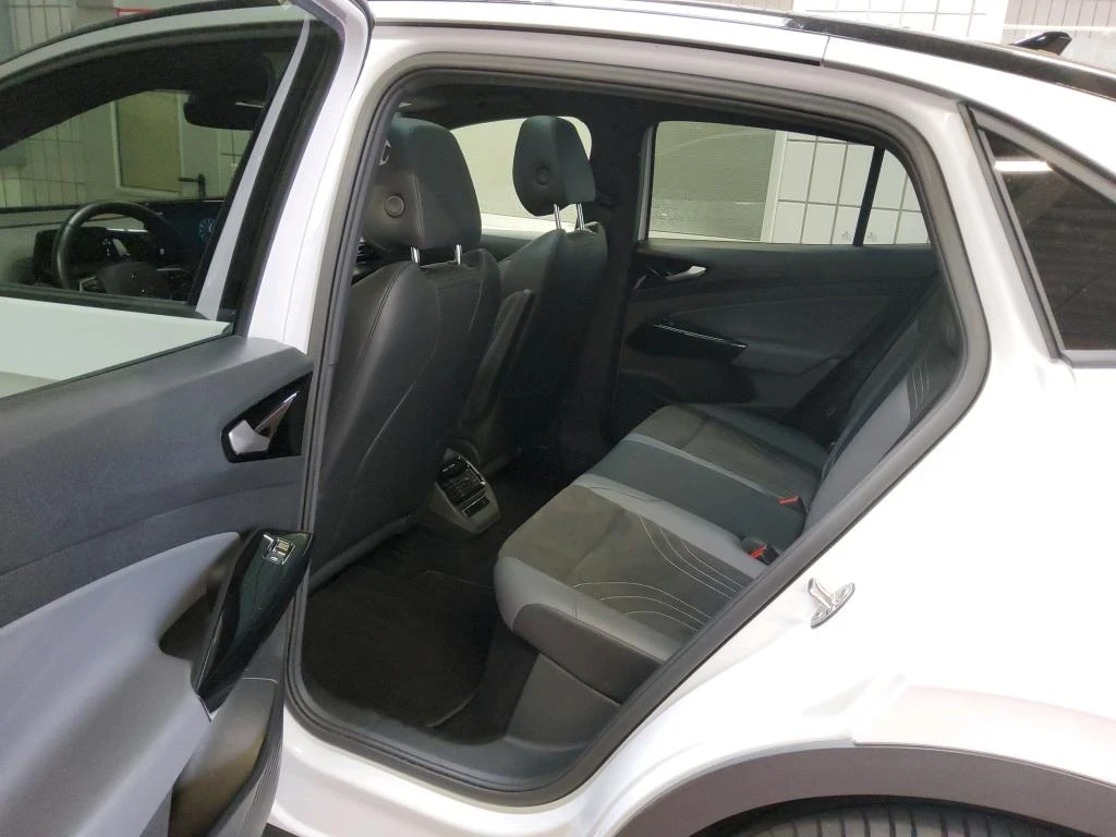 VW ID.5 PRO/82kw/23г/57х.км/Pano/HeadUp/360/Full, снимка 6 - Автомобили и джипове - 56316655