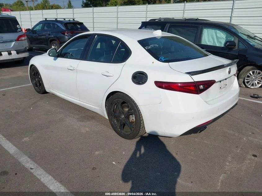Alfa Romeo Giulia, снимка 3 - Автомобили и джипове - 56706506